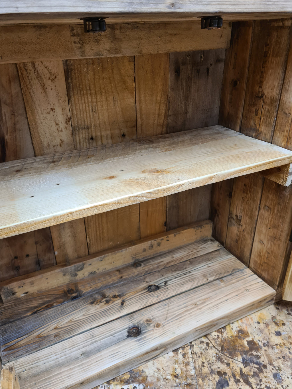 Reclaimed Timber Rustic farmhouse Cabinet